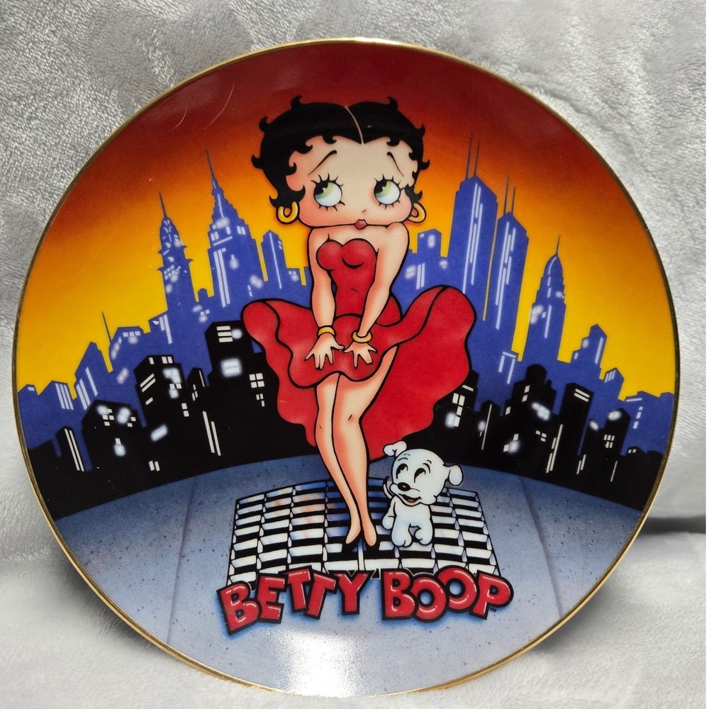 Danbury Mint Betty Boop The Toast of the Town Collector Plate 1993 8 Inch